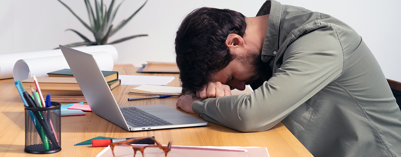 La llegada del calor y las horas de luz afectan a la calidad del sueño, al rendimiento y a la salud de los trabajadores