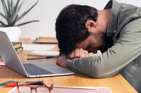 La llegada del calor y las horas de luz afectan a la calidad del sueño, al rendimiento y a la salud de los trabajadores